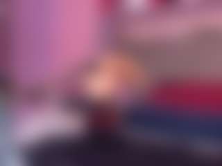 Live cam show with Crystallana - Young Adult on Streamer API