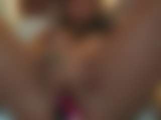 Live cam show with Soyalanaa - Lovense on xDating