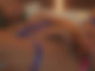 Live cam show with Soyalanaa - Brown Hair on studioflirtlive.com