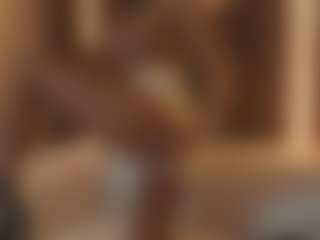 Live cam show with Soyalanaa - Tease on CamClone