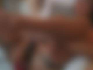 Live cam show with Soyalanaa - Spank on Milfs Live