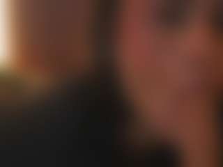 Live cam show with Soyalanaa - Brown Hair Petite on Uber Horny