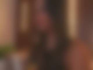 Live cam show with Soyalanaa - Brown Hair Petite on Big Tits
