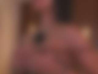 Live cam show with Soyalanaa - Strip on Camsoda