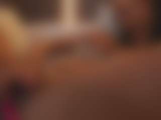 Live cam show with Soyalanaa - Bedroom on Camsoda