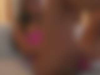 Soyalanaa's Live Sex Cam Show