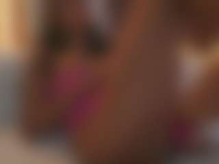 Soyalanaa's Live Sex Cam Show