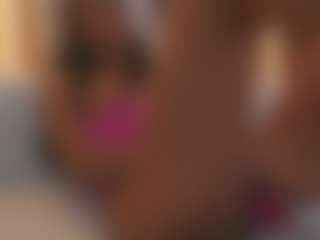 Soyalanaa's Live Sex Cam Show