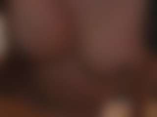 Live cam show with Soyalanaa - Kisses on LiveSexCams6