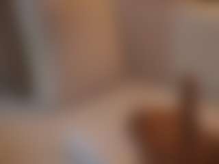 Live cam show with Soyalanaa - Arab Striptease on Camsoda