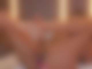 Live cam show with Soyalanaa - Shaved Pussy on Dare Cams
