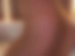 Live cam show with Soyalanaa - Shaved Pussy on chickslive.net