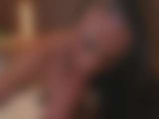 Live cam show with Soyalanaa - Tease Brown Hair on chickslive.net