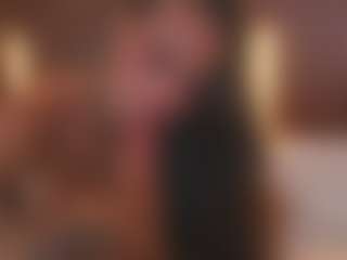 Live cam show with Soyalanaa - Spank Toys on live18s.com