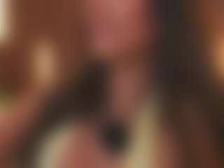 Live cam show with Soyalanaa - Brown Hair Petite on StripNow
