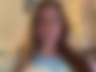 Live cam show with Pantiesofthefae - Brown Eyes MILF on Uber Horny