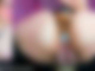 Live cam show with Miss Pawi - Blowjob on Camsoda.co