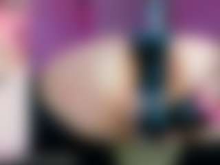 Live cam show with Miss Pawi - Cum on TeamSkeetLive