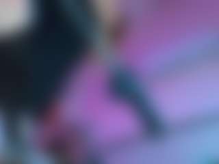 Live cam show with Miss Pawi - MILF on Camsoda