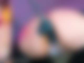 Live cam show with Miss Pawi - Mature on Camsoda