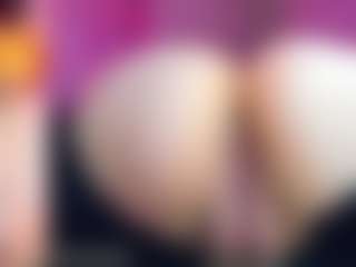 Live cam show with Miss Pawi - Mature on justonemore.cc