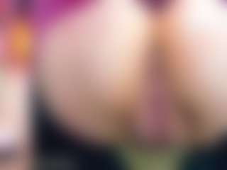 Miss Pawi's Live Sex Cam Show