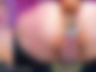 Miss Pawi's Live Sex Cam Show