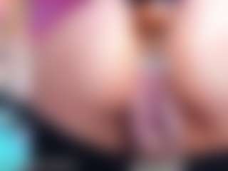 Live cam show with Miss Pawi - Blondie on Chatstar