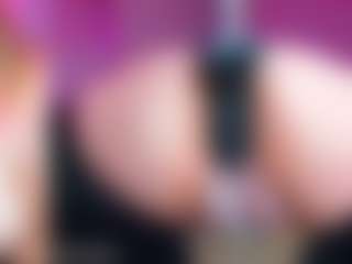 Miss Pawi's Live Sex Cam Show