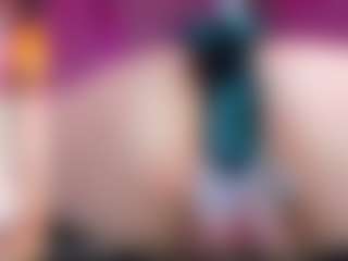 Live cam show with Miss Pawi - Lingerie on Cam Slut