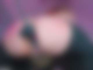 Live cam show with Miss Pawi - Brown Eyes MILF on sexylive.show
