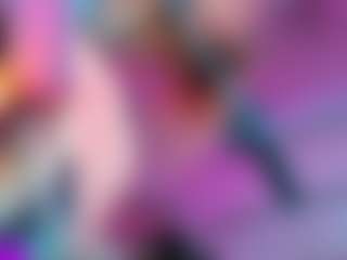 Miss Pawi MILF webcam performer live streaming