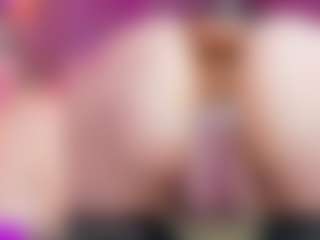 Live cam show with Miss Pawi - BBW Dildo on Camsoda