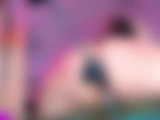 Live cam show with Miss Pawi - Blonde Hair Curvy on Camsoda