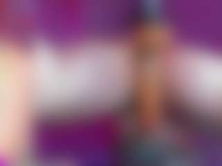 Live cam show with Miss Pawi - Bedroom Mature on Camsoda