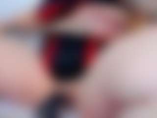 Transmissão ao vivo de Miss Pawi, modelo de webcam MILF