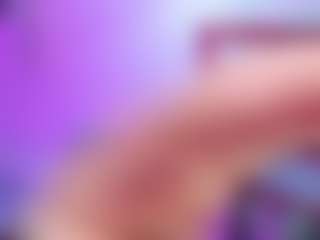 Miss Pawi MILF webcam performer live streaming