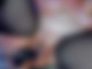 Live cam show with Miss Pawi - Tease MILF on luckytryst.com