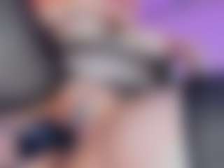Live cam show with Miss Pawi - Lovense Middle Aged on xxxlivecams.org