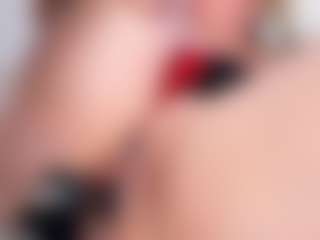 Live cam show with Miss Pawi - Mature on Camsoda