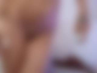 Live cam show with MaraMaxine - Living Room on xxxlivecams.org