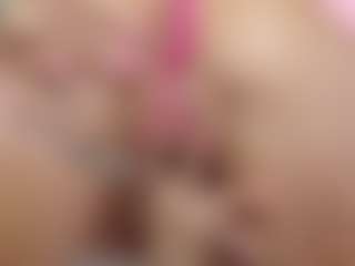 Live cam show with MaraMaxine - Skinny on Camsoda