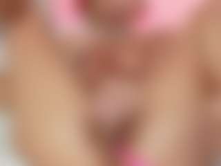 Live cam show with MaraMaxine - Living Room on eurowanks.com