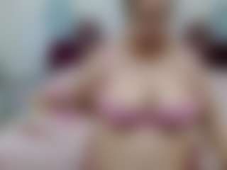 Live cam show with marianabbw - Middle Aged on sexytreat.net