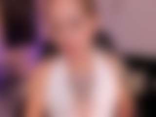 Live cam show with MollySunders - Handjob on live18s.com