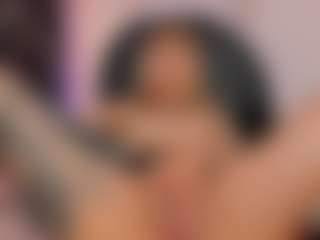 Live cam show with MollySunders - Teen (18+) on Instabang