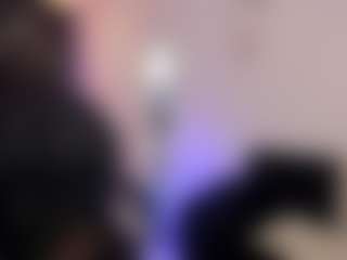 Live cam show with MollySunders - Flashing on hrnylive.com