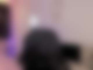 Live cam show with MollySunders - Teen (18+) on 1on1-livenow