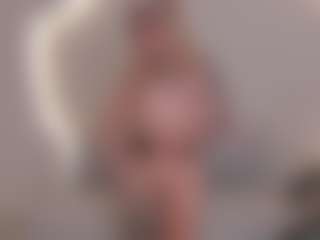 MollySunders's Live Sex Cam Show
