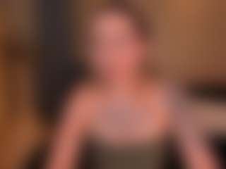 Live cam show with MollySunders - Bikini on TottyGirls